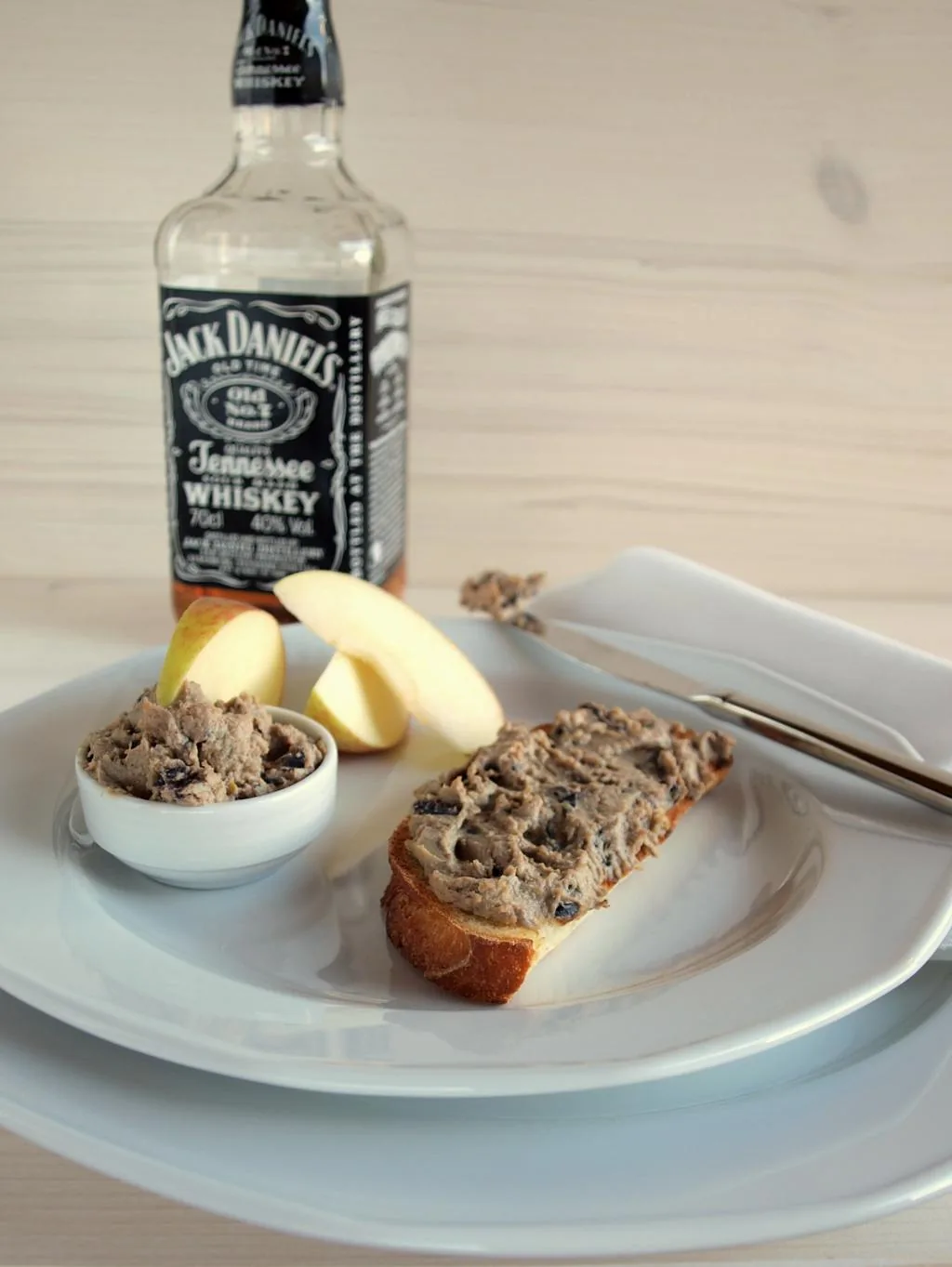 P1017808 Kacsamájkrém, Jack Daniel's, vanília, aszalt vörösáfonya