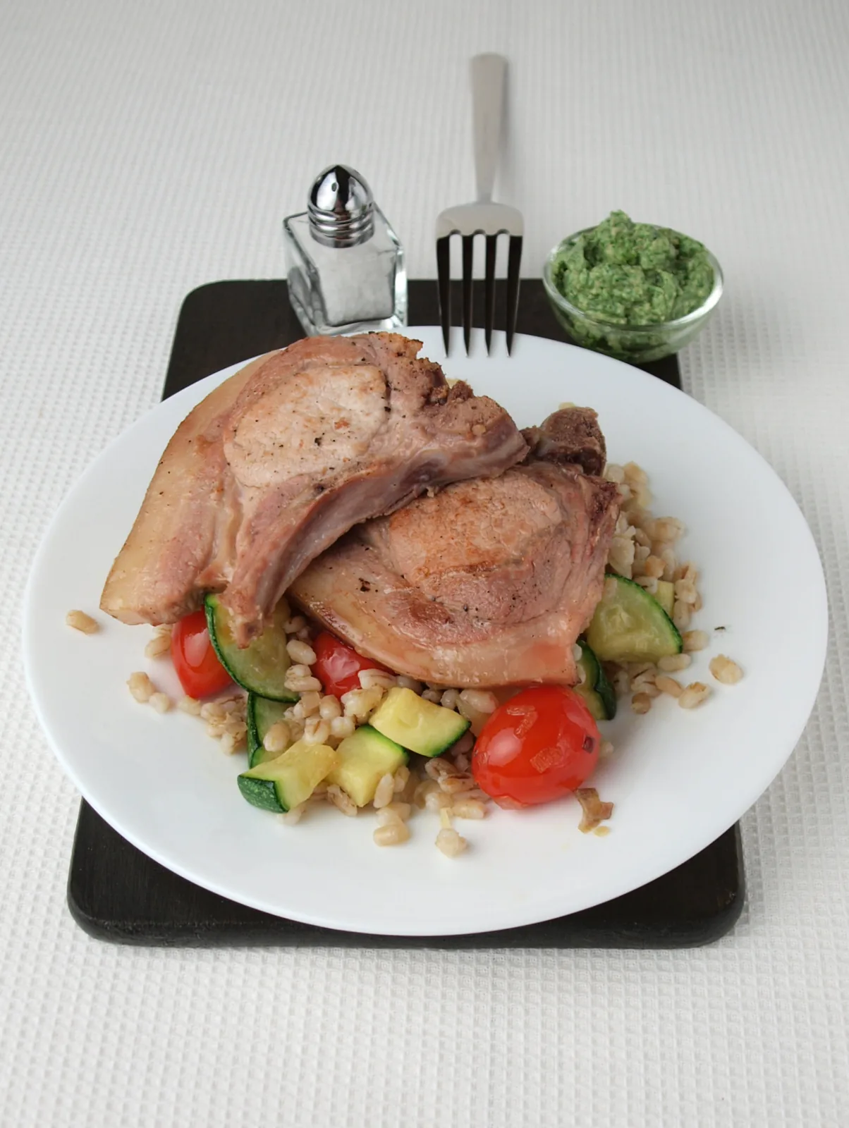 OLYMPUS DIGITAL CAMERA Malackaraj, spenót pesto zöldséges gerslivel és egy gerslis saláta