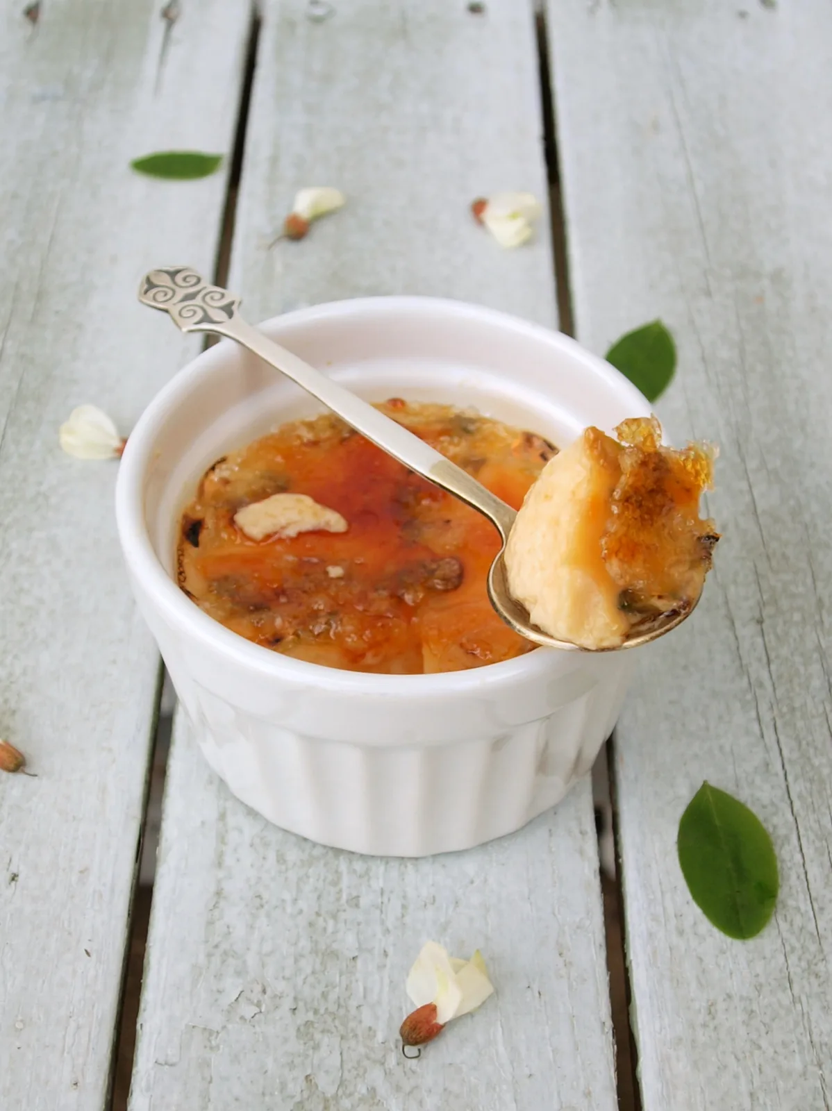 Créme brulée akácvirággal