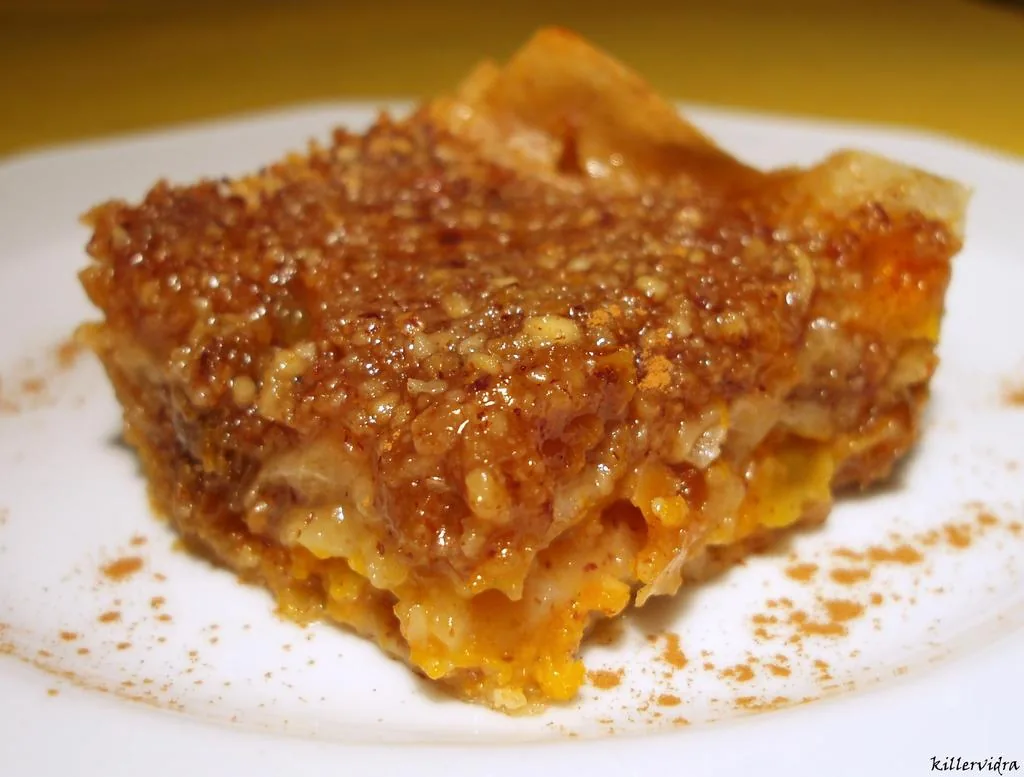 pc200007 Baklava mogyoróból, mazsolával és sárgabarackkal
